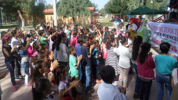 İlçemizdeki Birleştirilmiş Sınıflı köy okullarına 23 nisan kutlaması yapıldı...