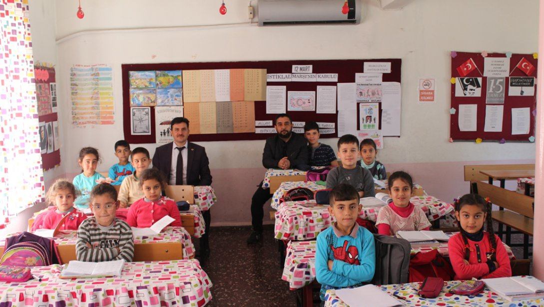 İlçe Milli Eğitim Müdürümüz Sayın Ramazan DÖNMEZ´in Üçgüllük-Gülcihan İlkokuluna Ziyareti...