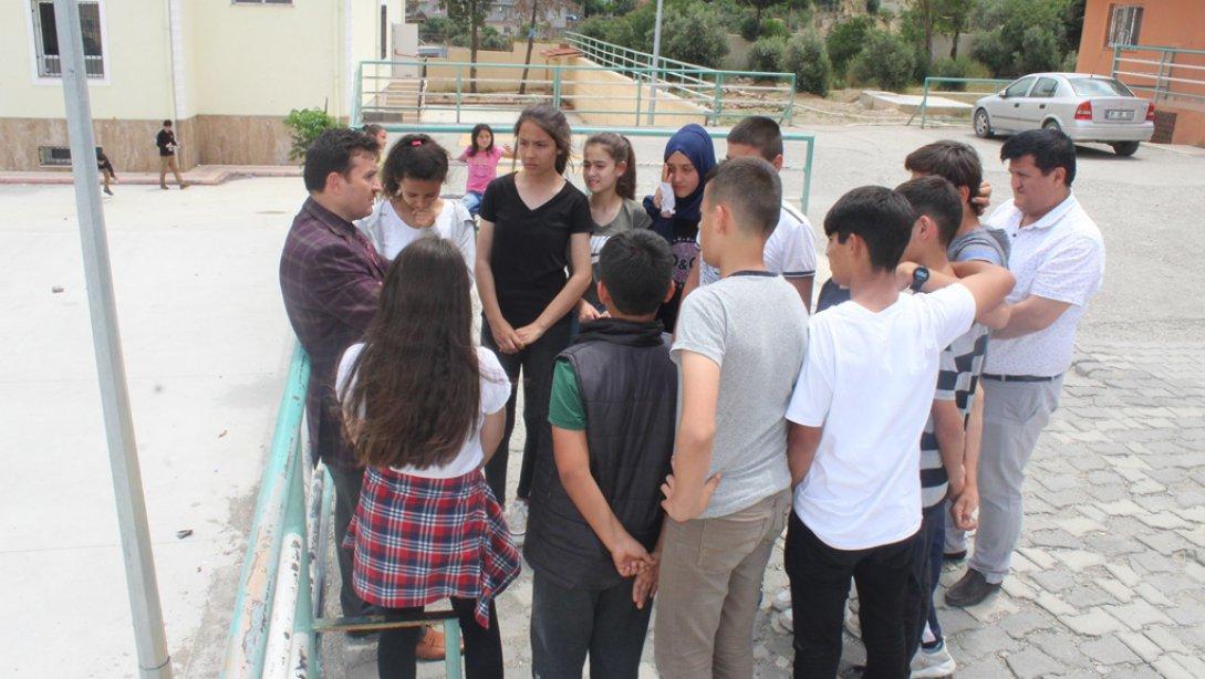 İlçe Milli Eğitim Müdürümüz Sayın Ramazan DÖNMEZ'in Karahüseyinli İlkokulu-Ortaokuluna Ziyaretleri...