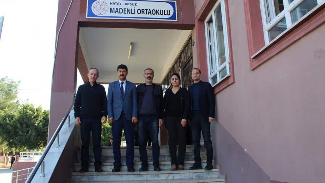 Müdürümüz Ahmet YANMAZ beraberinde Şube Müdürü Şevket HELVACI ile Madenli İlkokulu ve Ortaokuluna ziyarette bulundular.
